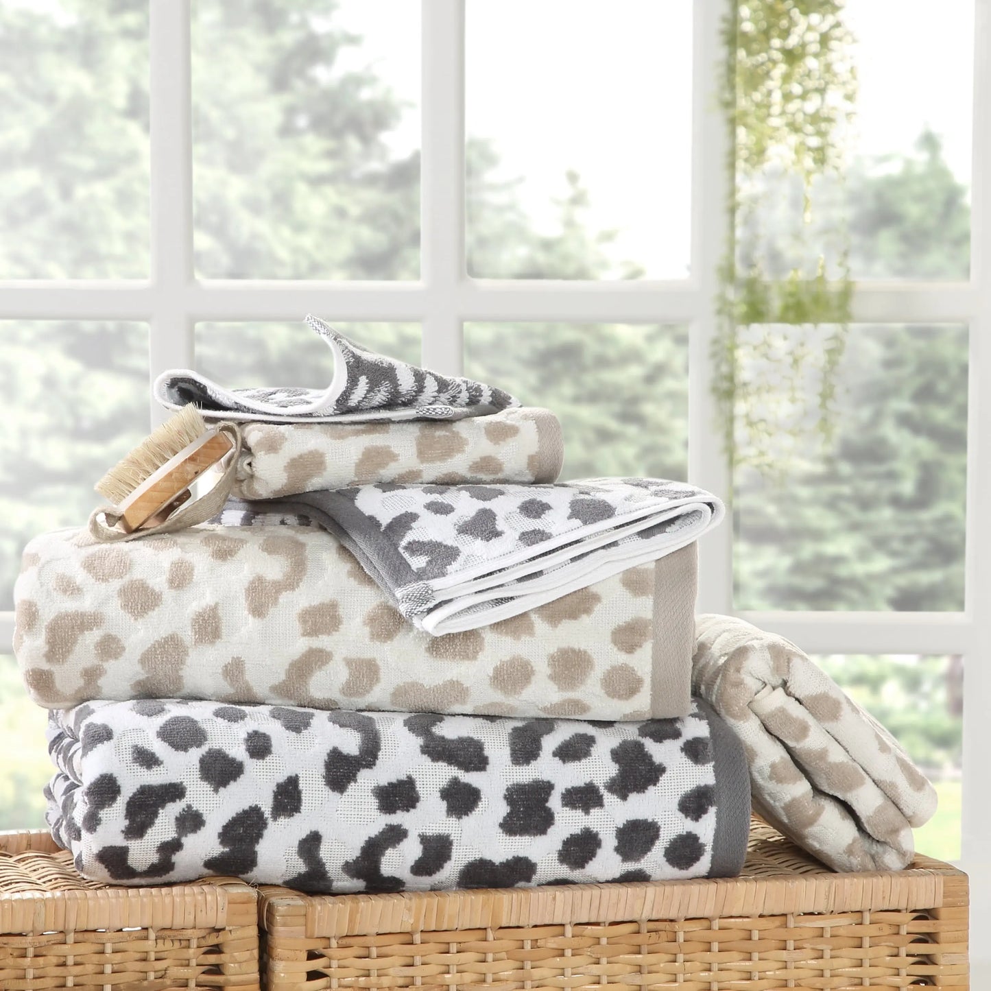 Sofia Home 3-Piece Leopard Jacquard Towel Set, Tan by Sofia Vergara