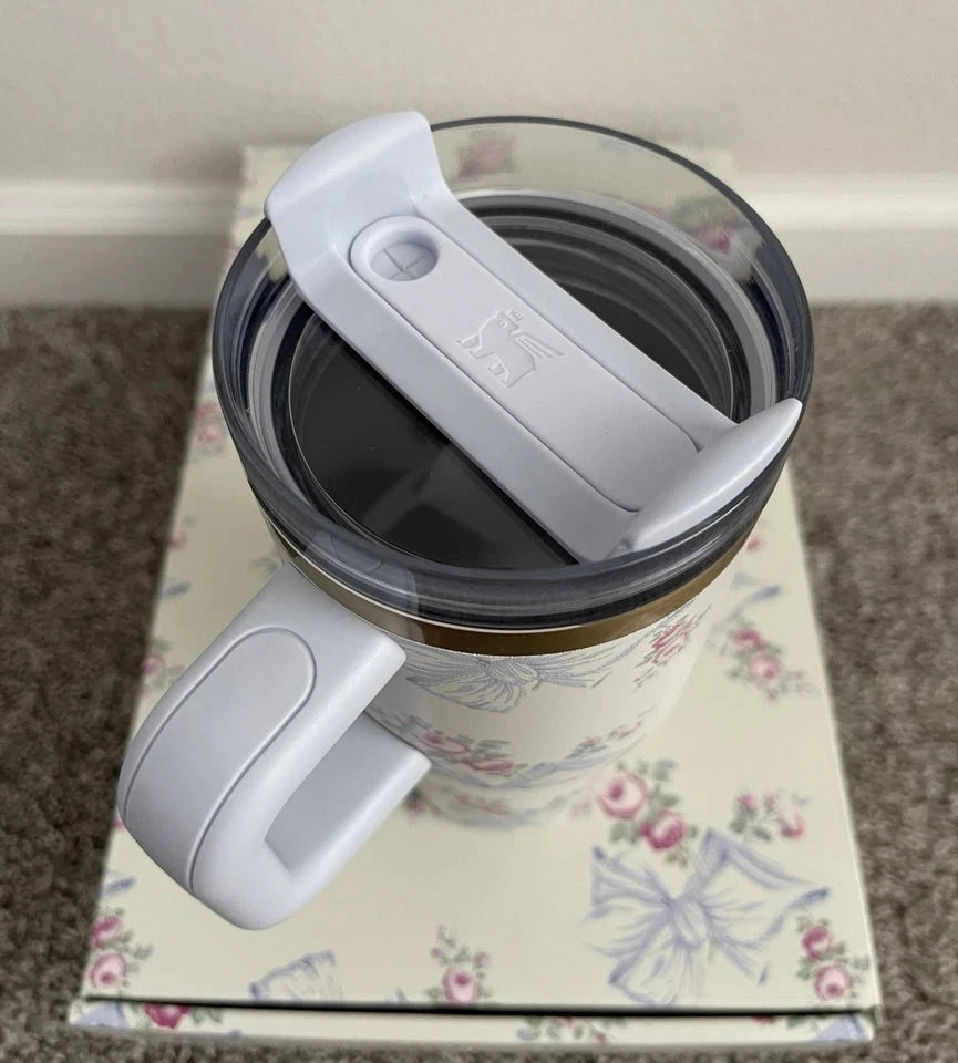 Stanley x LoveShackFancy Tumbler | 20 OZ – Rosa Beaux Blue FlowState Quencher H2.0 AK