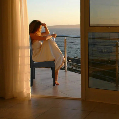 Set of 4 Elegant Urban Leather Dining Chairs with Durable Solid Wood Legs in Black