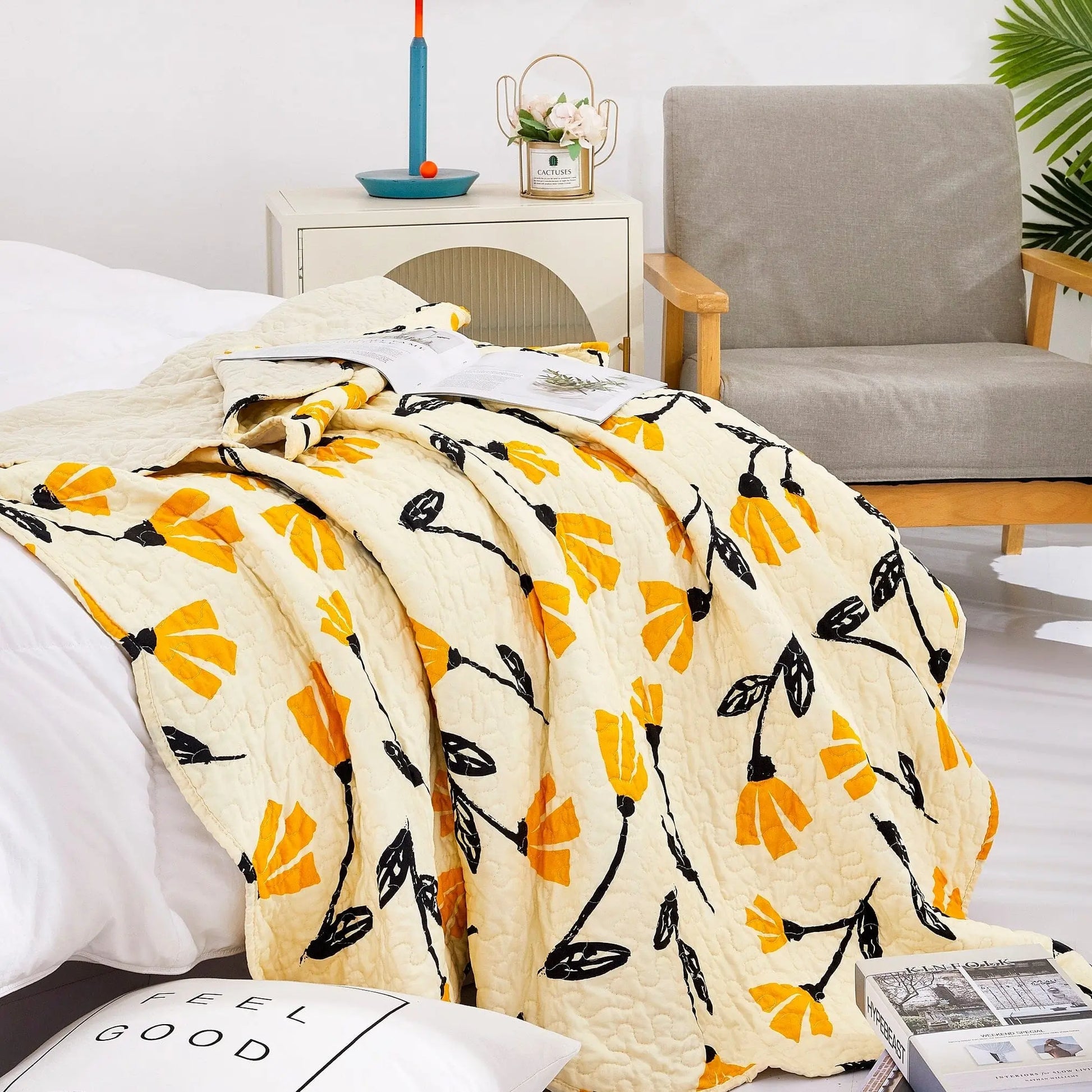 DaDa Bedding Botanical Floral Throw Blanket - Quilted Yellow Fleur Golden Orange Spring Time Tulips - Scalloped Edges Bright Vibrant Ivory Cream - 50 x 60 DaDalogy Bedding Collection