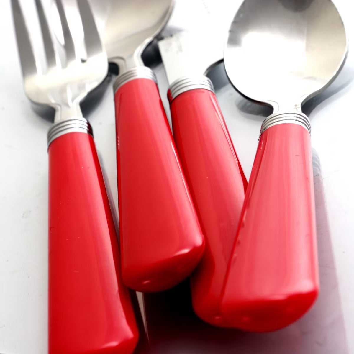 Gibson Sensations 16-Piece Stainless Steel Flatware Set with Metal Caddy - Red