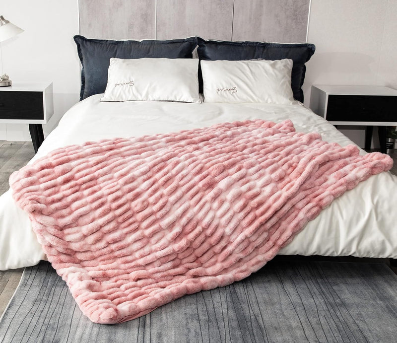 Faux Fur Throw Blanket Beige 50'' X 65'' - Soft Ruched Fuzzy Blankets for Couch, Luxurious Cozy Warm Plush Throws Thick Fluffy Blanket for Bed Sofa Home Decor Winter