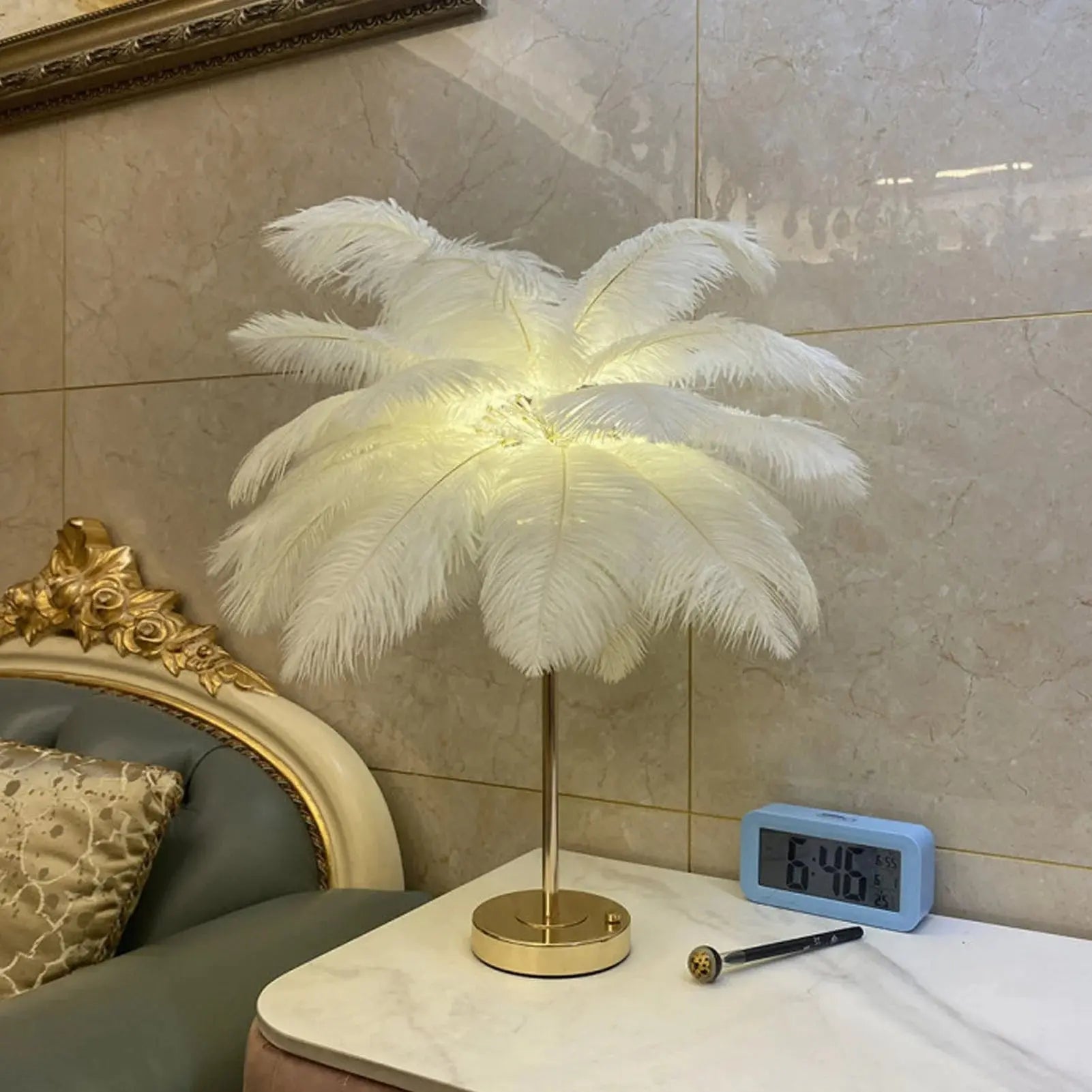 Touch Switch Feather Lamp, Feather Table Lamp, Touch Switch USB Ostrich Feather Lamp 3 Color Dimming Desk Lamp with Gold Metal Base 30Pcs Feather