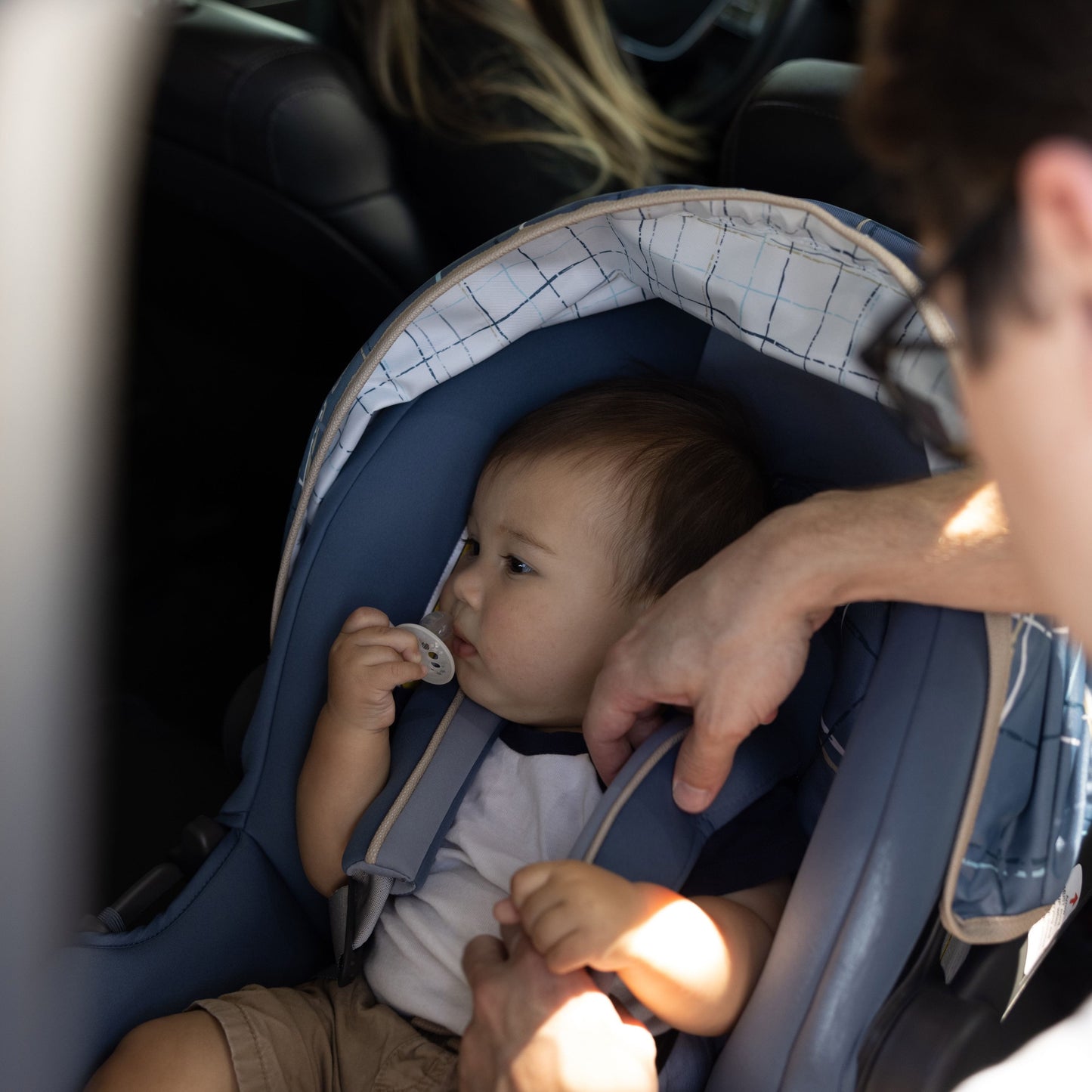 Ultimate 6-In-1 Travel System for Infants & Toddlers - Stylish Plaid Design 🌟 Unisex & Versatile! 👶🚗 #ParentingMadeEasy #TravelInStyle