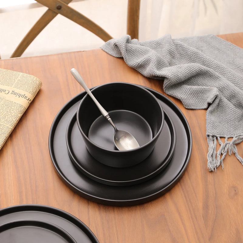 Elevate Your Dining Experience with the Celina 24-Piece Black Matte Dinnerware Set for 8! 🍽️✨