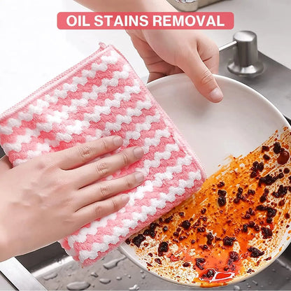 Upgrade your kitchen game with our 10-Pack of 100% Cotton Dish Towels! Perfect for washing, drying, and cleaning—your new kitchen essential! 🧼🍽️✨