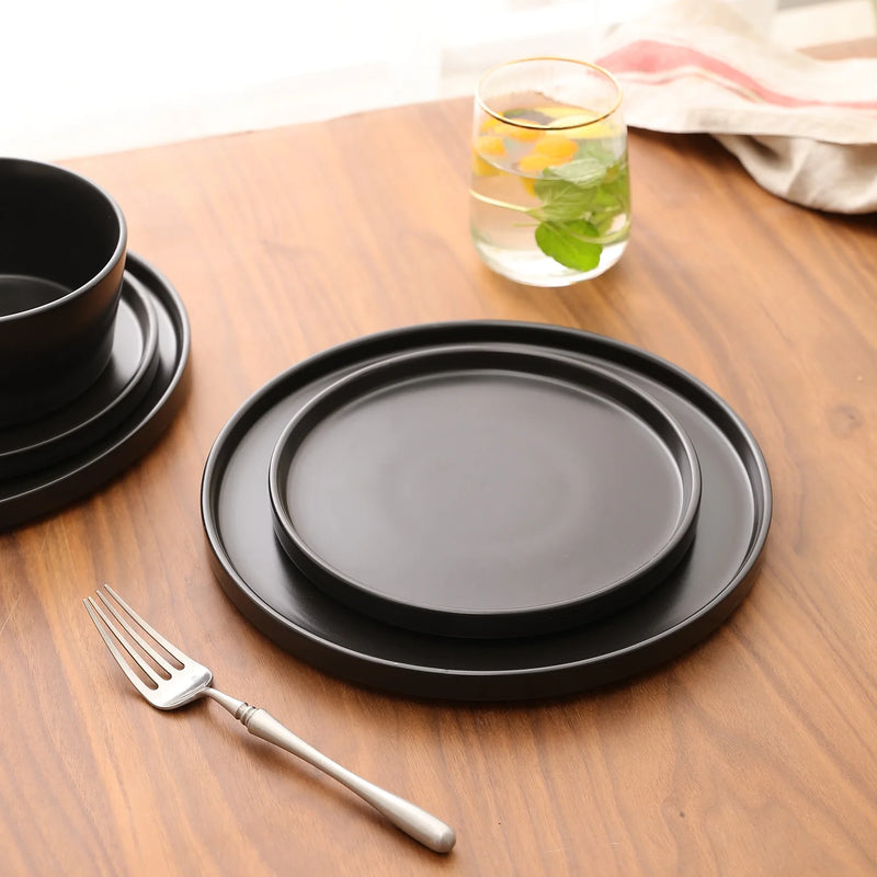 Elevate Your Dining Experience with the Celina 24-Piece Black Matte Dinnerware Set for 8! 🍽️✨