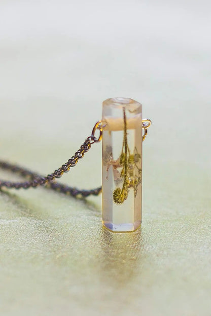 Table Top Epoxy Resin  2 Gallon | 256 Oz Kit, Anti-Yellow Highest UV Impact Resistance, Food Safe Epoxy, Crystal Clear Gloss, Bubble Free, Bar & Surface Coat, Tumblers, Wood, DIY