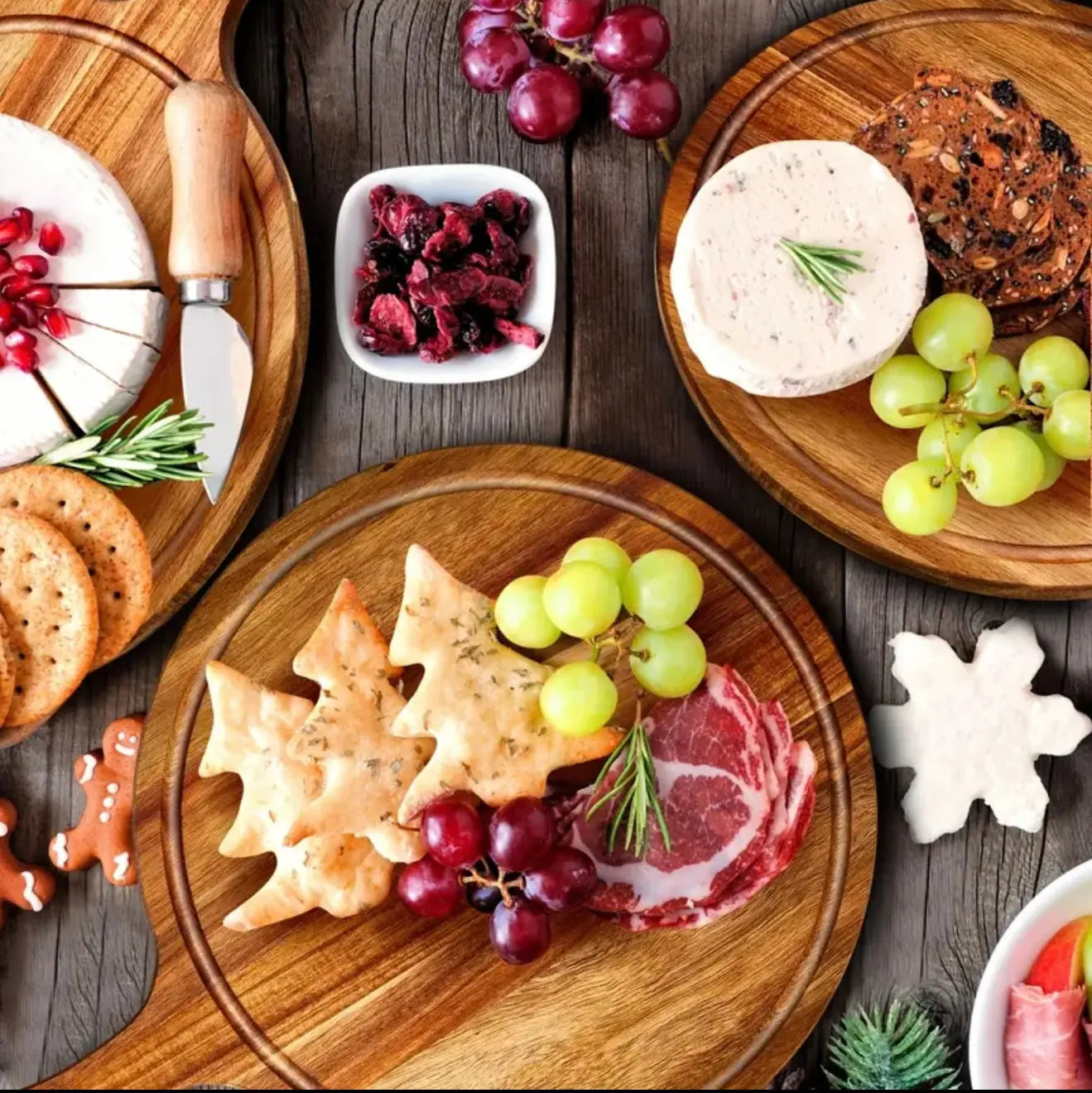 Personalized Round Charcuterie Board with Handle – Custom Corporate Gift or Bridal Party Favor - Our3Designs