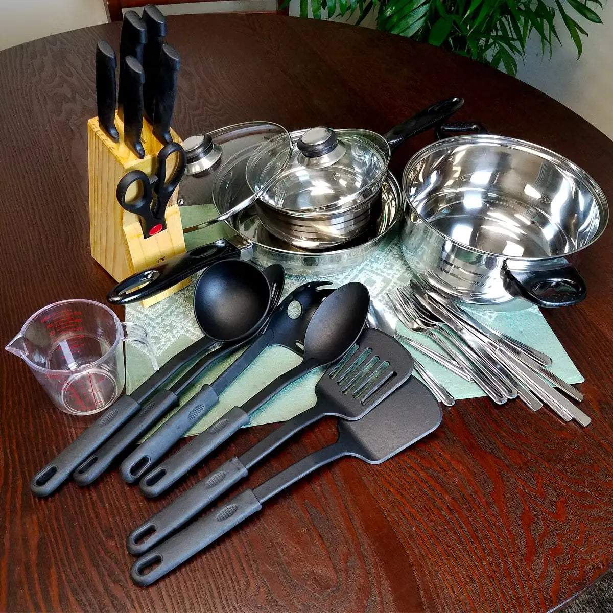 Gibson All U Need Stainless Steel Total Kitchen Combo Set - 32 Pieces - Black Cookware