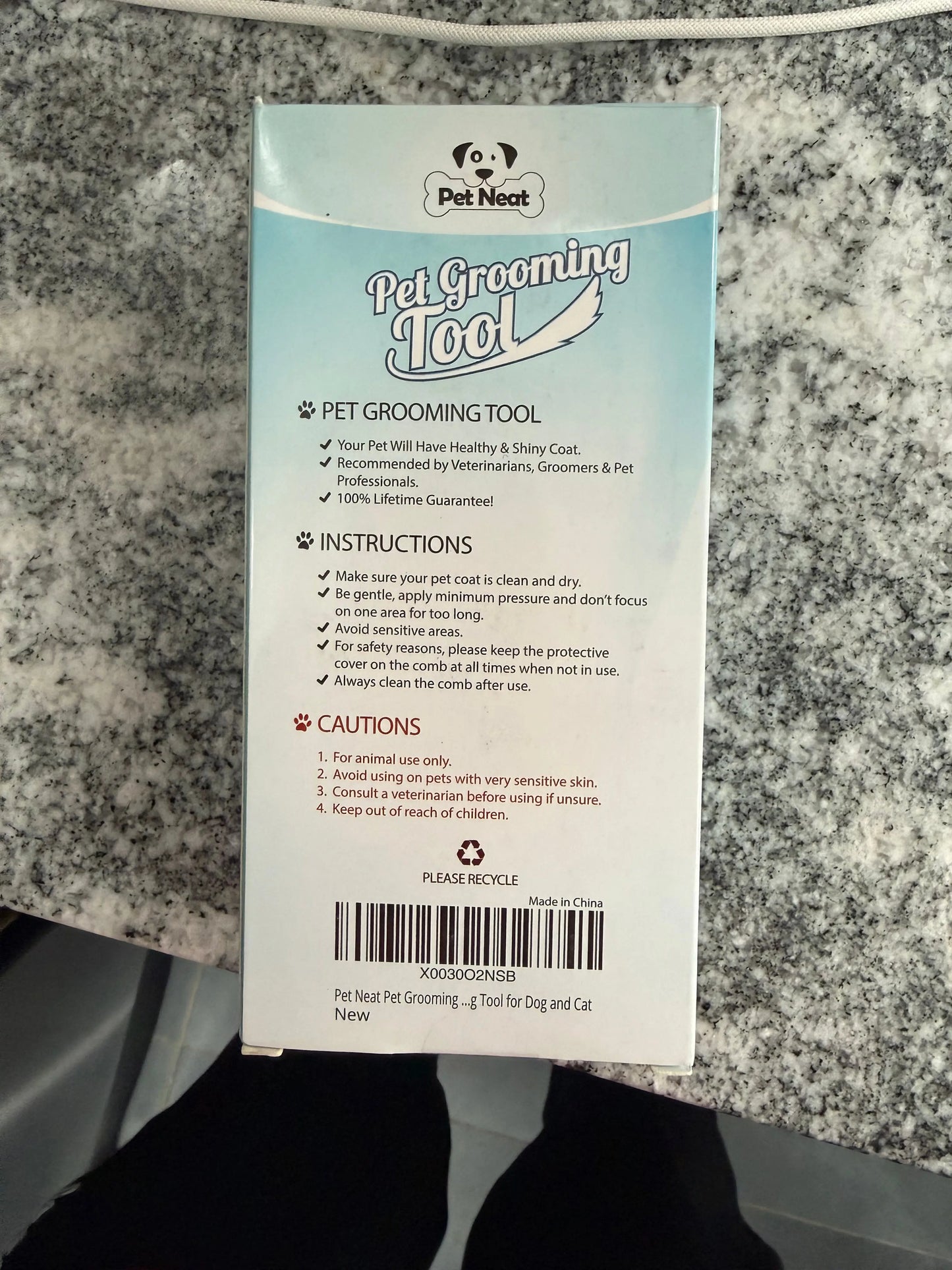 Pet grooming brush