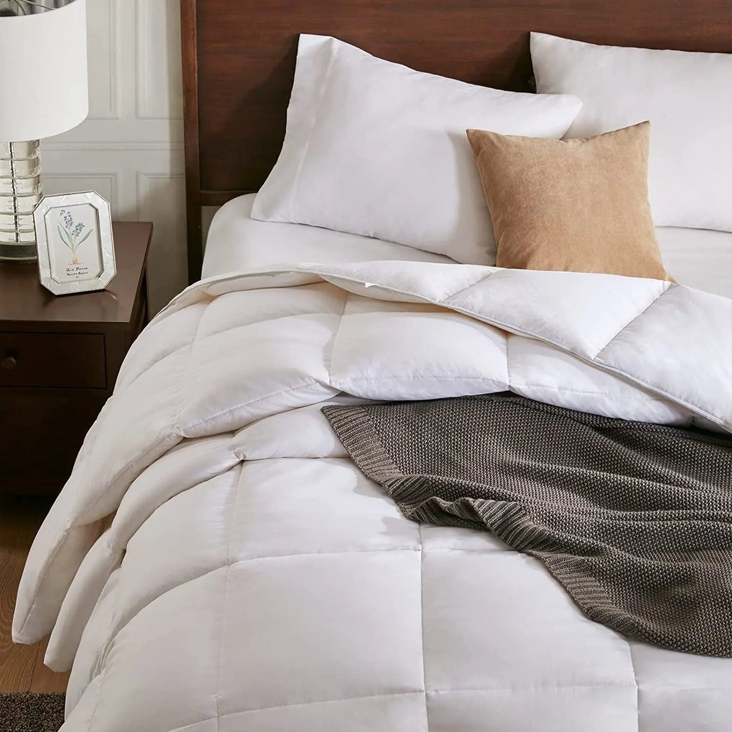 Ultra-Soft Luxury King Size Down Feather Comforter - Ultra-Plush Winter Duvet Insert (106x90, White) for Maximum Warmth and Comfort