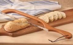 Premium Wooden Bow Bread Knife – Precision Slicer for Crusty & Artisan Loaves