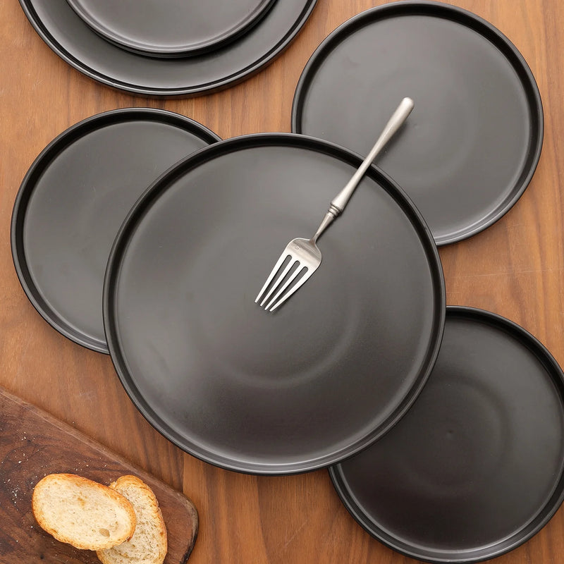 Elevate Your Dining Experience with the Celina 24-Piece Black Matte Dinnerware Set for 8! 🍽️✨