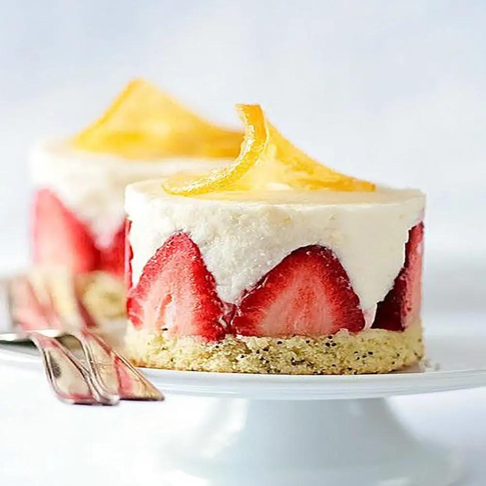 Bake like a pro with our Set of 4 Round Stainless Steel Mini Cake Rings! Perfect for mousses and pastries! 🍰✨