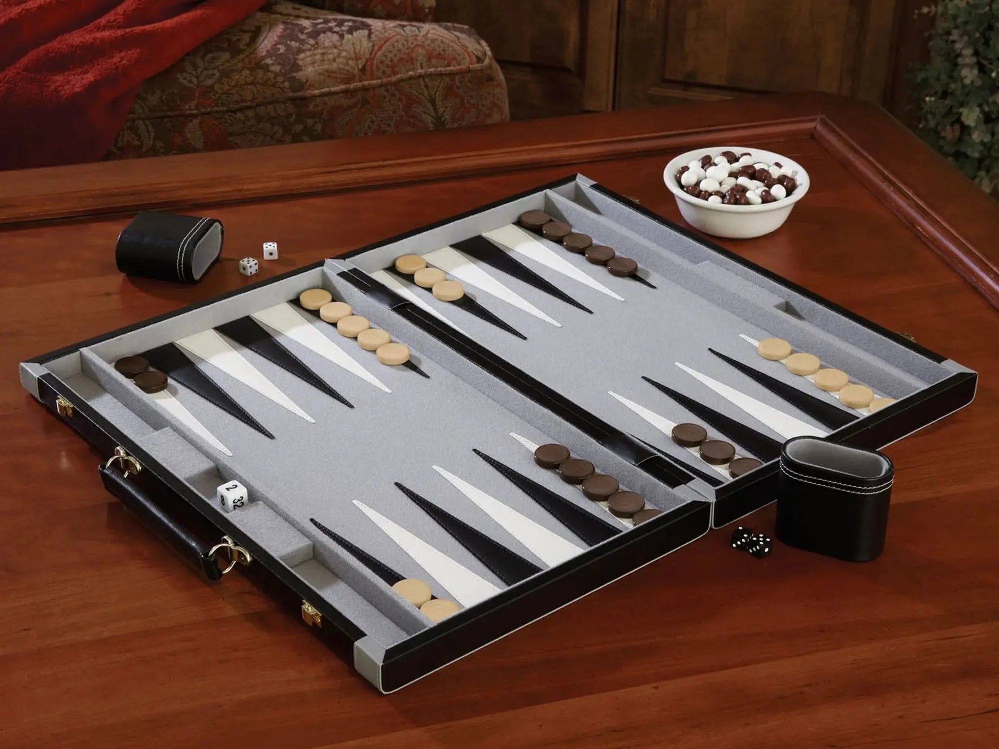 15" Pennsylvania Avenue Backgammon Game Set