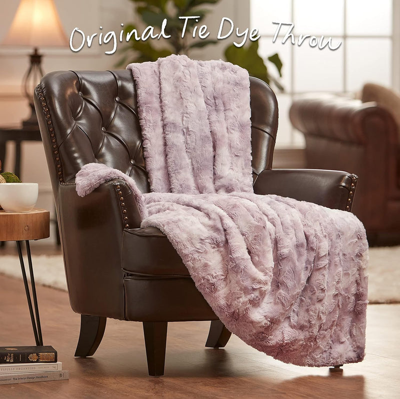 Luxurious Wolf Faux Fur Throw Blanket - Snuggle Up in Softness & Style - Perfect for Your Bed or Couch - Lilac 50" x 65"