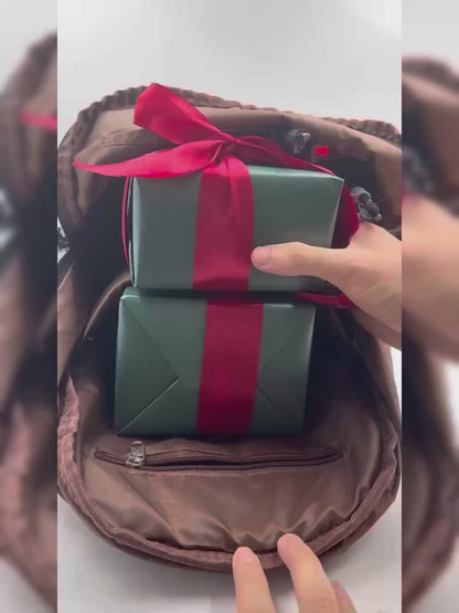 One fun-filled Cars backpack, perfect for lracers on the go!