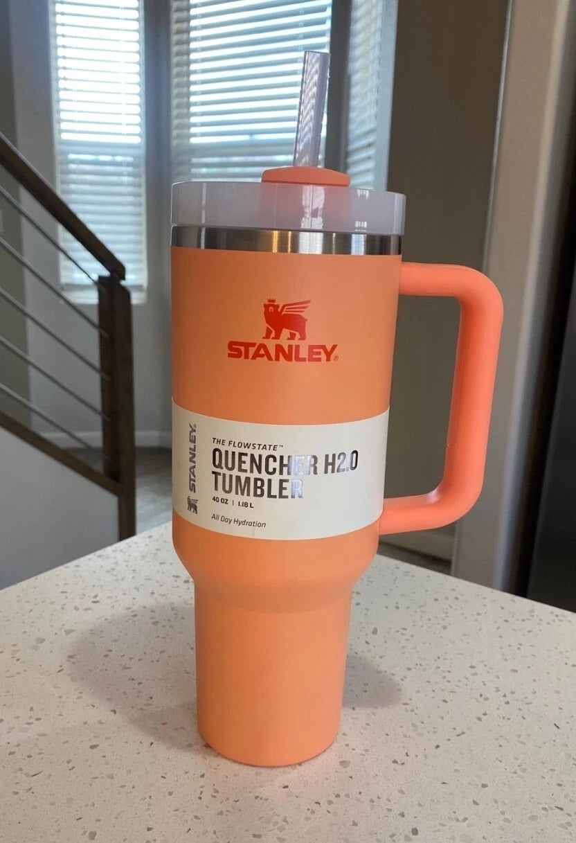 Stanley 40oz NECTARINE Quencher H2.0 FlowState Tumbler - IN HAND