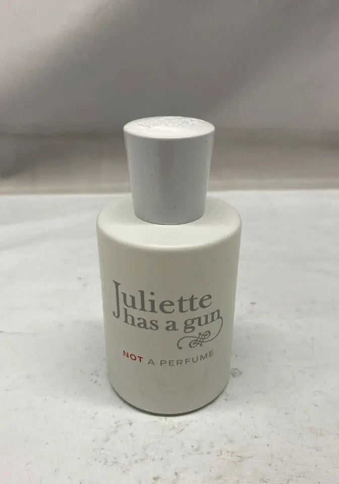 Juliette Has a Gun Not a Perfume Eau de Parfum 1.7 fl oz / 50ml (Minor Box Damage) AK
