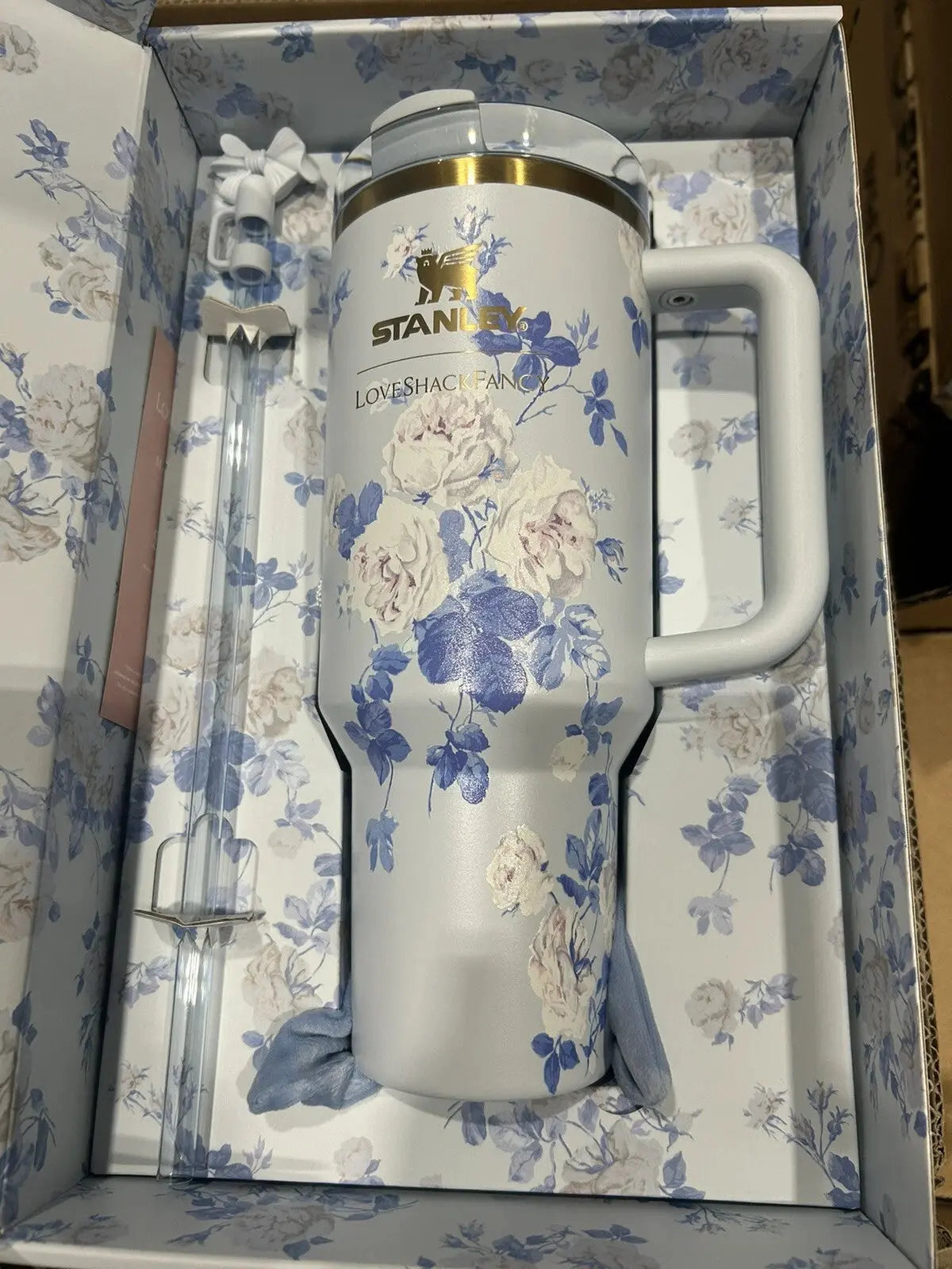 Stanley x LoveShackFancy Quencher Tumbler | 40 OZ – Everblooming Rosettes AK