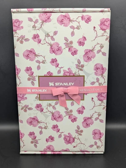 🌺 Stanley x LoveShackFancy Quencher Tumbler 20 OZ Ribbon Rosa IN HAND 🌺 AK