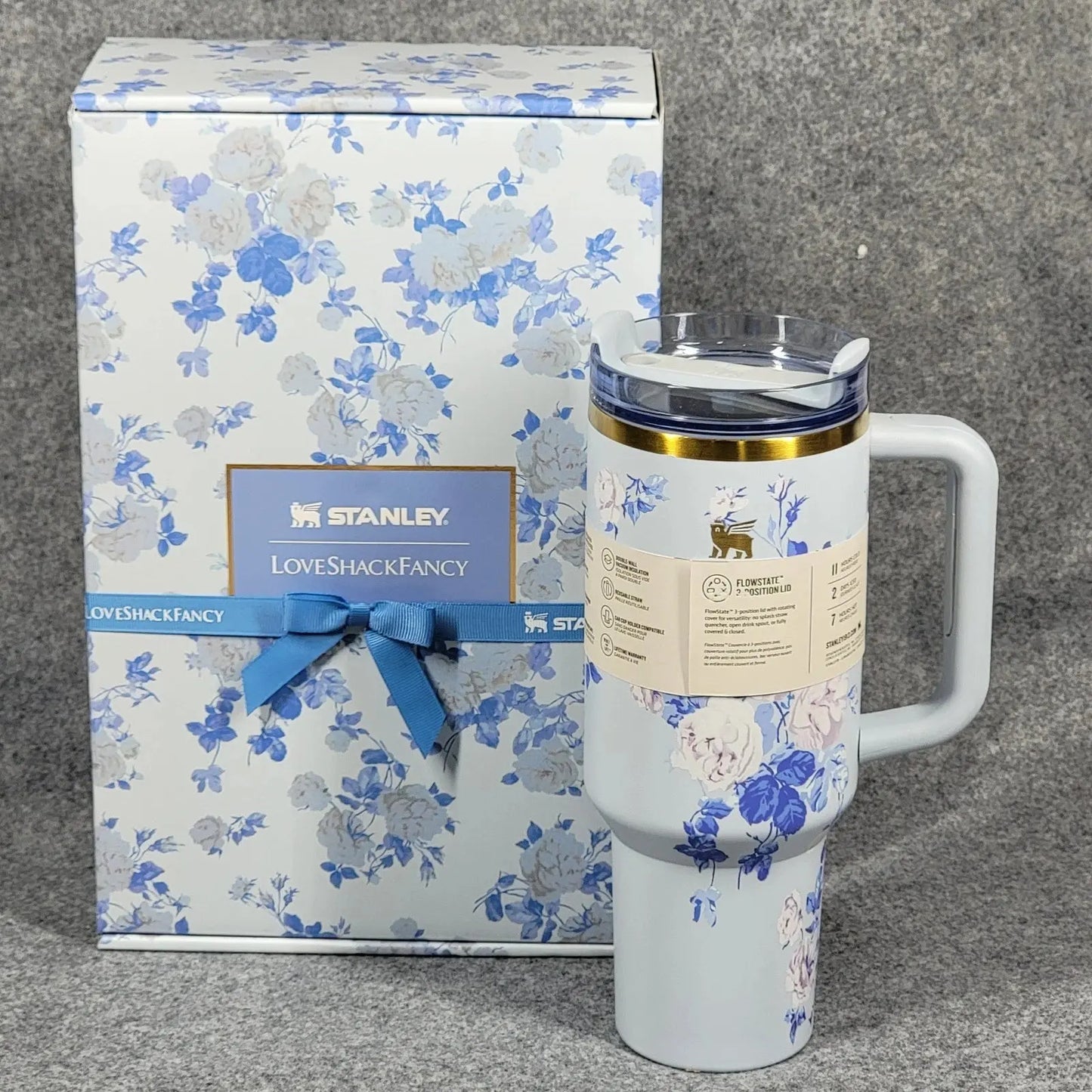 Stanley Rosa Beaux Blue Tumbler LoveShackFancy Quencher H2.0 40oz Gift Boxed